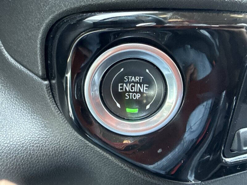 Used 2023 Chevrolet Silverado 1500 RST AWD/4WD image 31