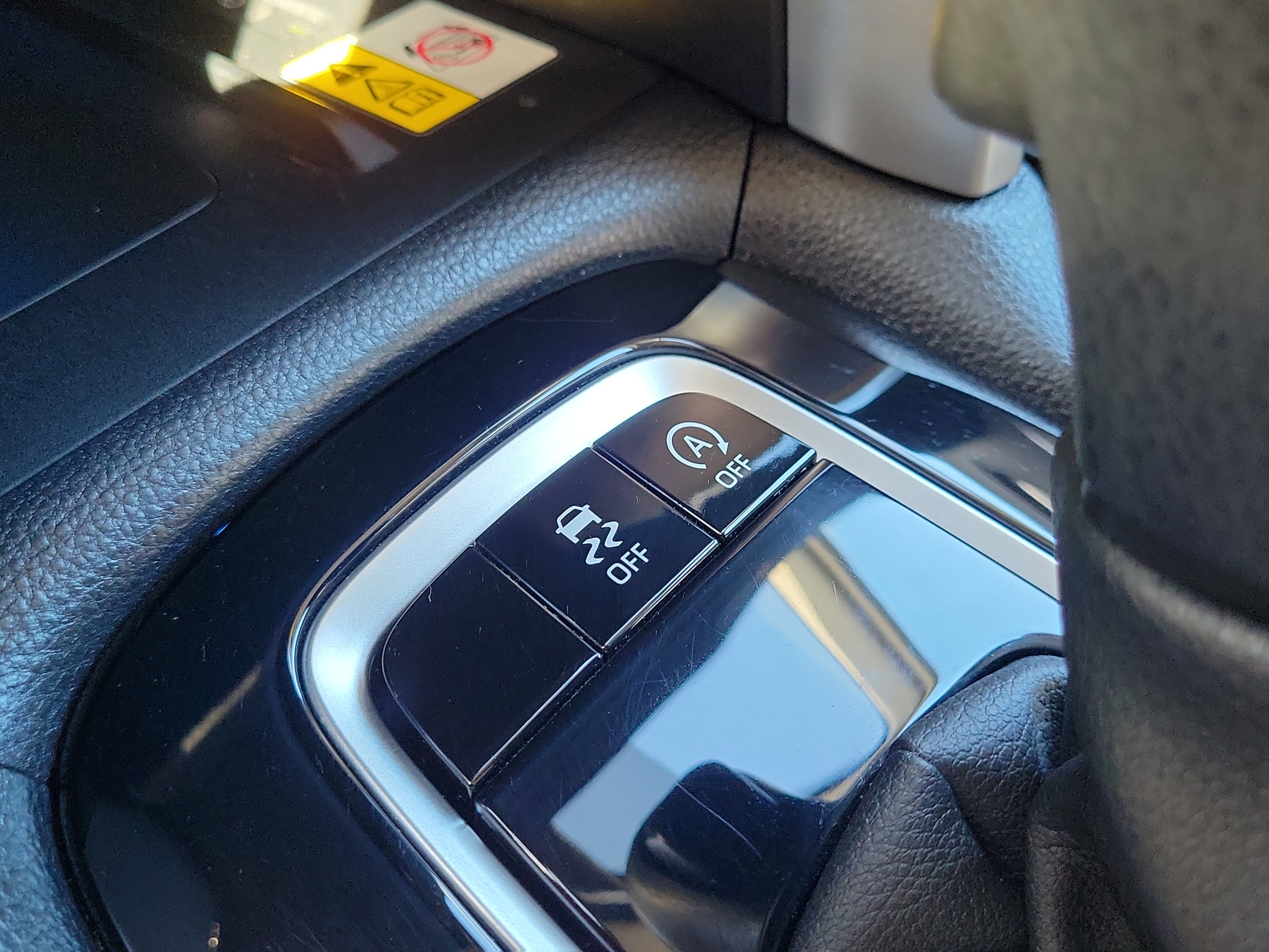 Used 2023 Toyota Corolla Cross XLE image 21