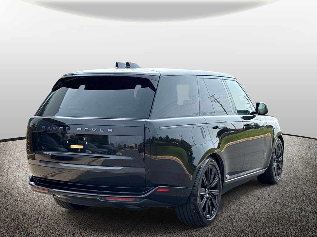Used 2024 Land Rover Range Rover Autobiography AWD/4WD image 2