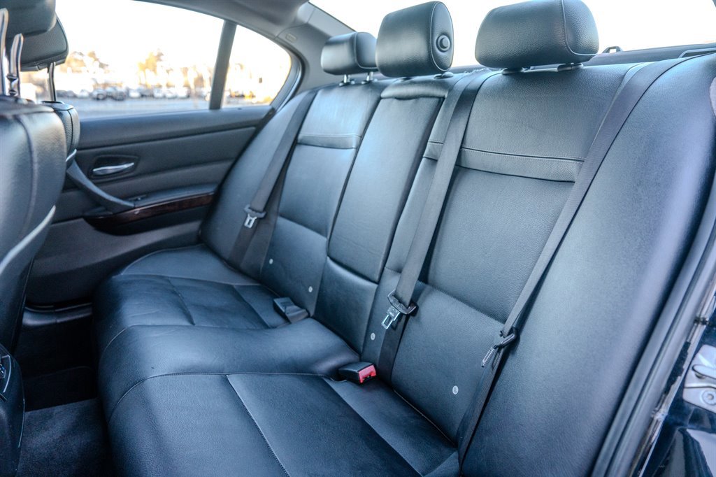 Used 2011 BMW 335i Sedan image 27