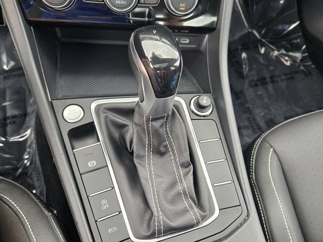 Used 2024 Volkswagen Jetta SE w/ Panoramic Sunroof Package FWD image 18