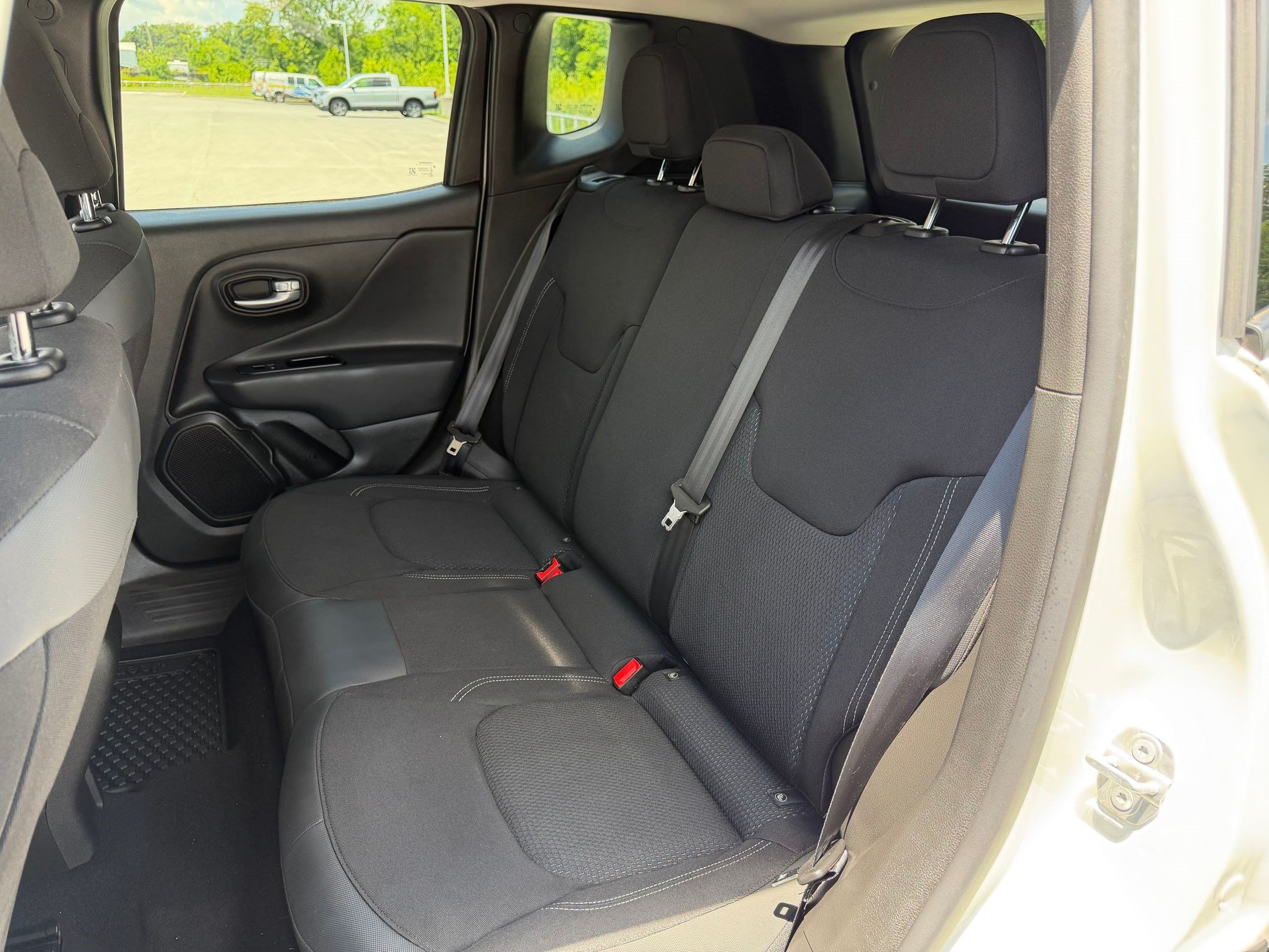Used 2023 Jeep Renegade Altitude AWD/4WD image 20