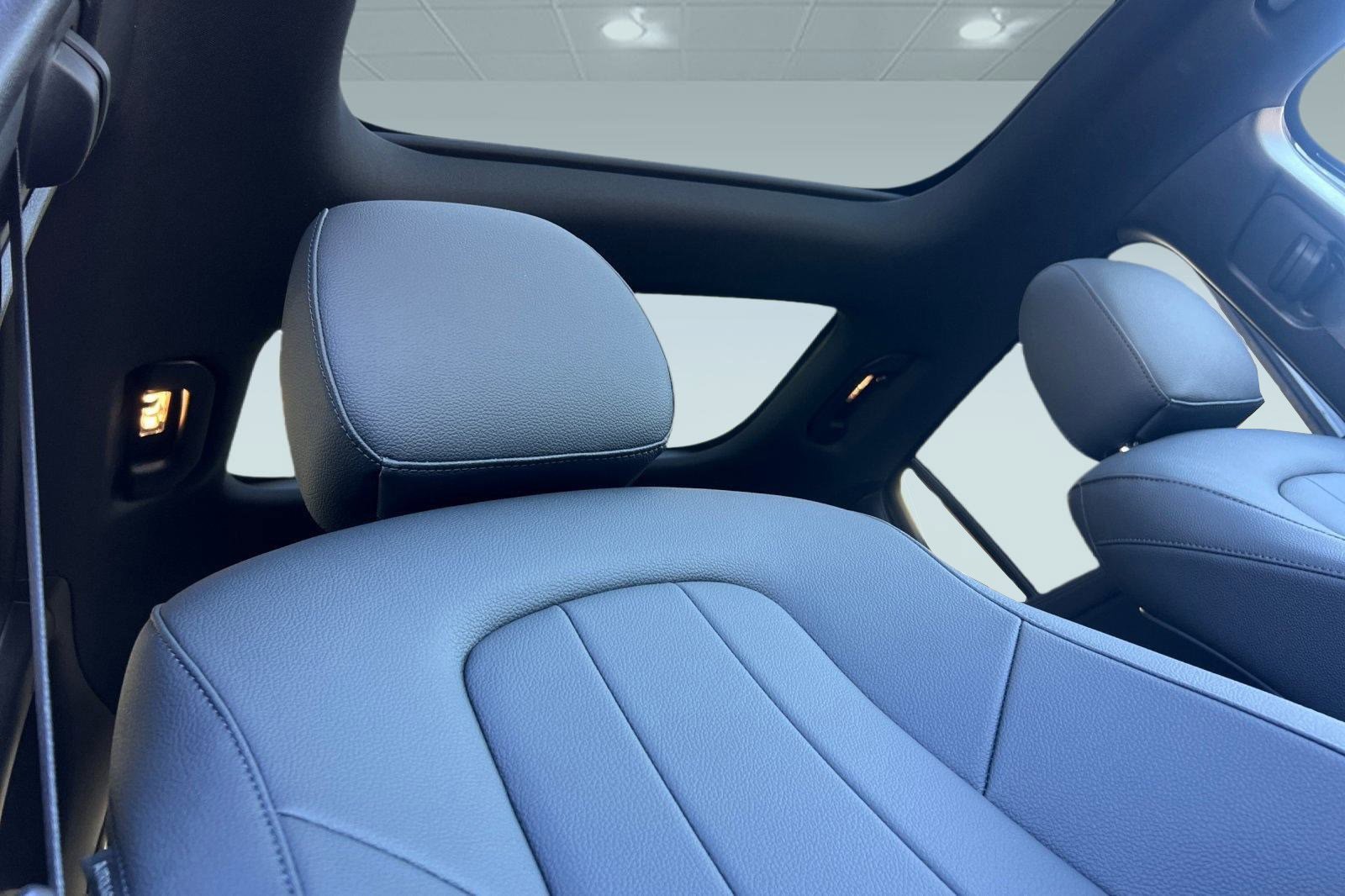 Certified 2025 Mercedes-Benz GLA 250 image 14