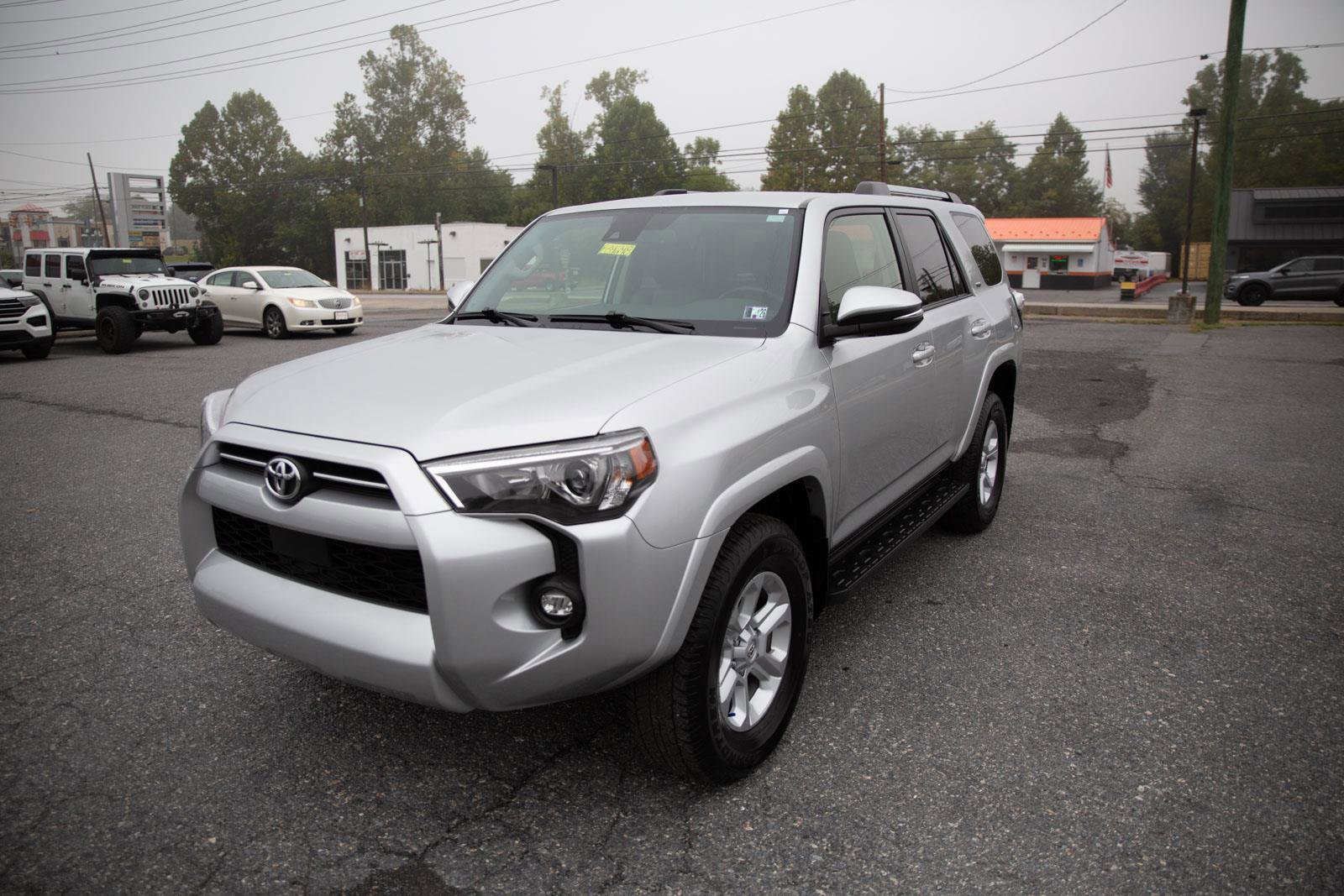 Used 2024 Toyota 4Runner SR5 Premium image 7