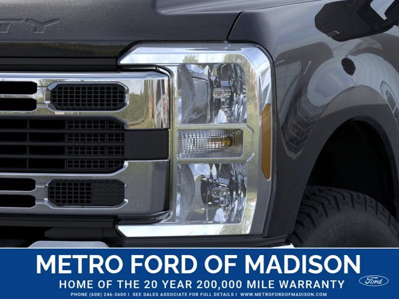 New 2025 Ford F350 XLT w/ 360-Degree Camera Package AWD/4WD image 19