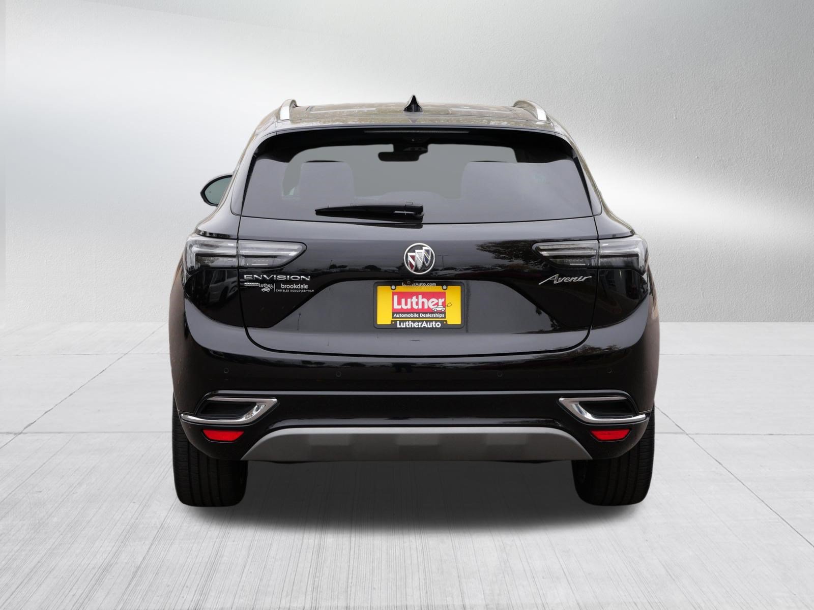 Used 2022 Buick Envision Avenir w/ Technology Package II AWD/4WD image 6
