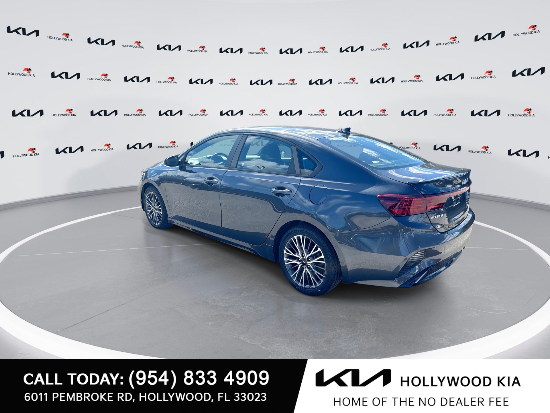 Used 2023 Kia Forte GT-Line w/ GT-Line Premium Package FWD image 6
