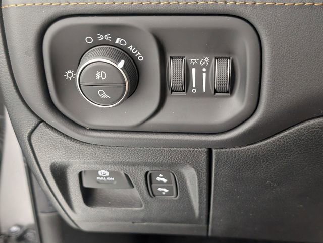 Used 2023 RAM 1500 Limited image 16