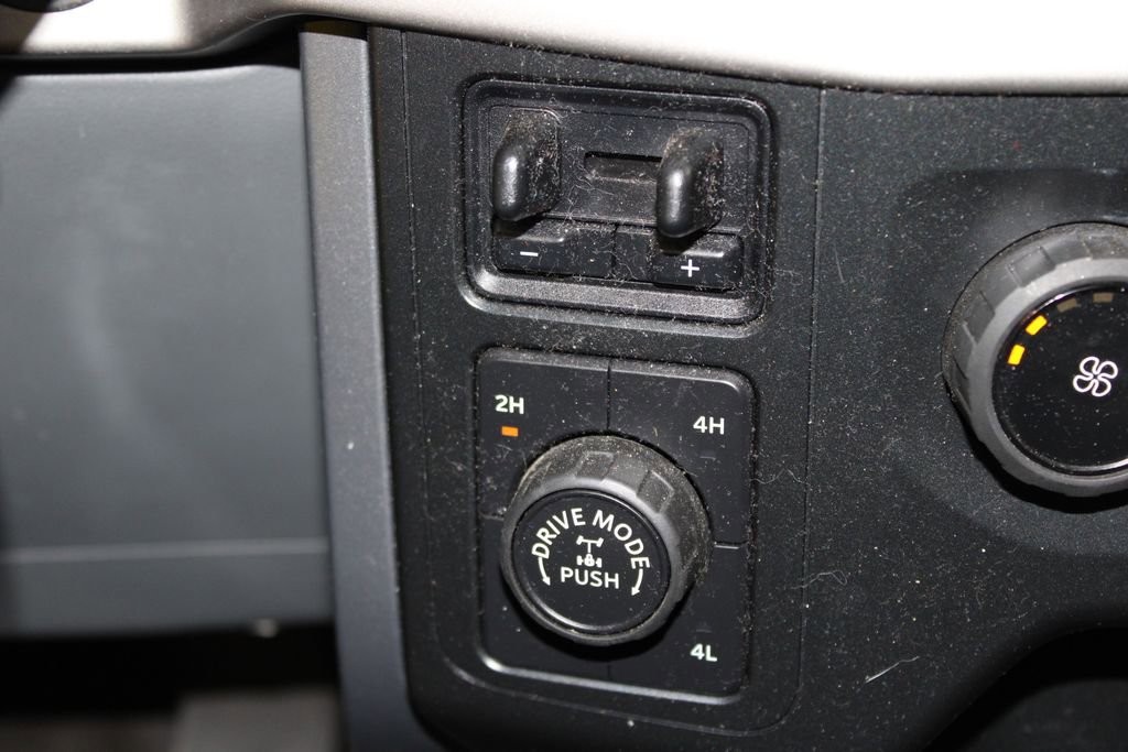 Used 2022 Ford F150 XLT AWD/4WD image 30
