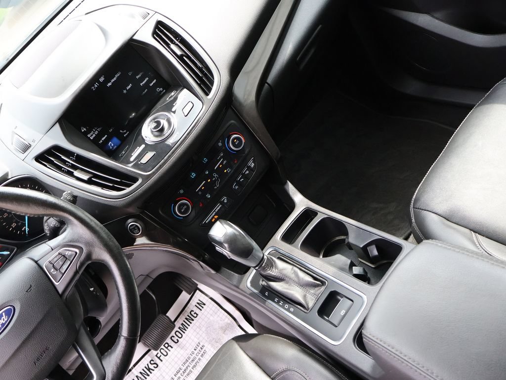 Used 2019 Ford Escape Titanium FWD image 19
