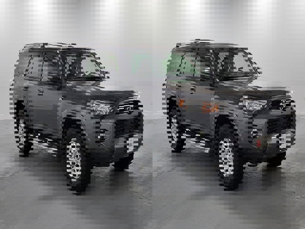 Certified 2020 Toyota 4Runner SR5 Premium image 2