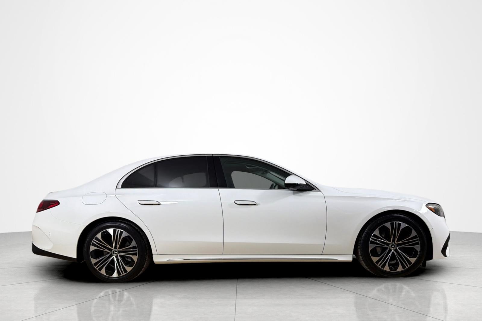 Used 2025 Mercedes-Benz E 350 Sedan w/ Winter Package image 6