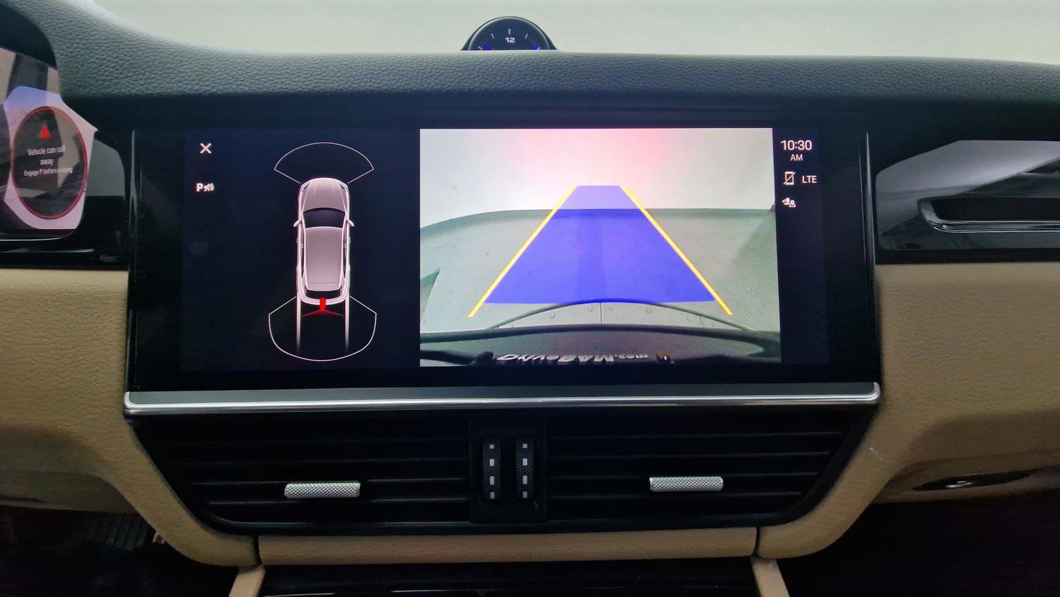 Used 2023 Porsche Cayenne image 18