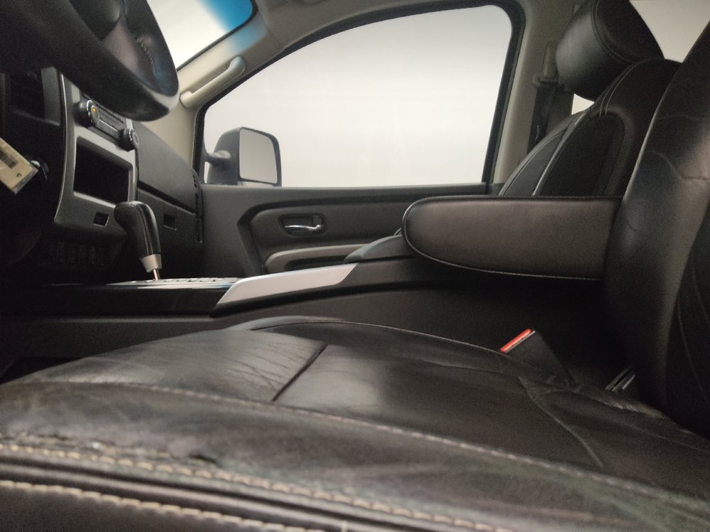 Used 2015 Nissan Titan PRO-4X w/ Pro-4x Luxury Package AWD/4WD image 17