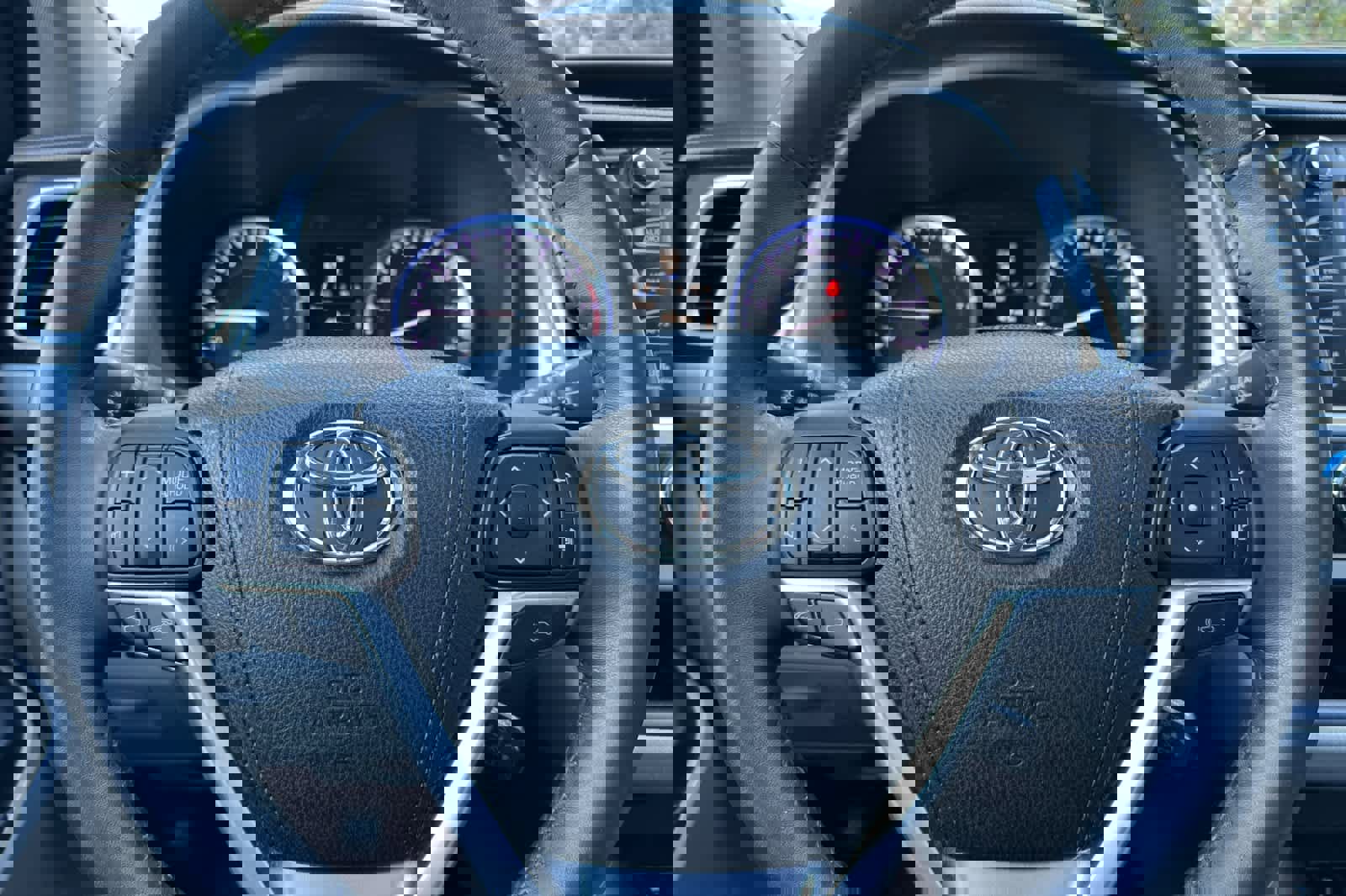 Used 2016 Toyota Highlander Limited image 27