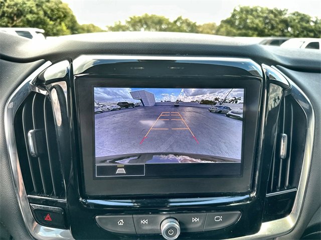 Used 2023 Chevrolet Traverse LT image 25