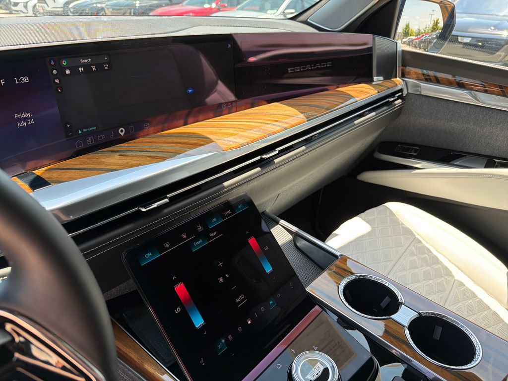 Certified 2025 Cadillac Escalade Sport Platinum AWD/4WD image 25