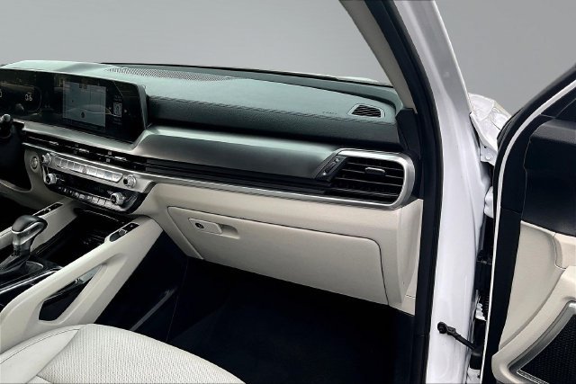 Certified 2023 Kia Telluride S w/ S Sunroof Package AWD/4WD image 26