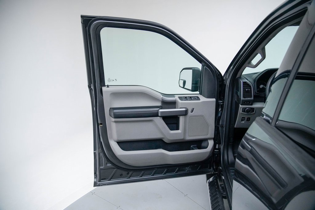 Used 2020 Ford F150 XLT w/ Equipment Group 302A Luxury image 22