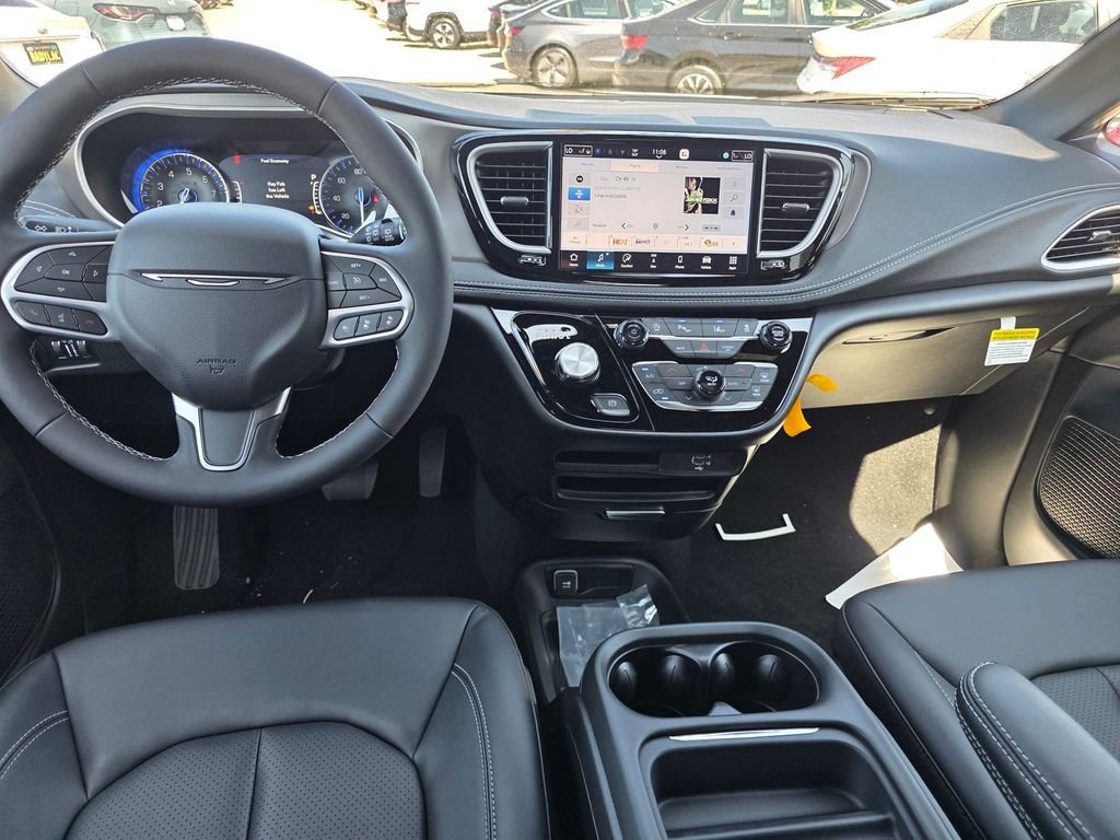 New 2027 Chrysler Pacifica Select w/ Family Tech Group FWD image 11