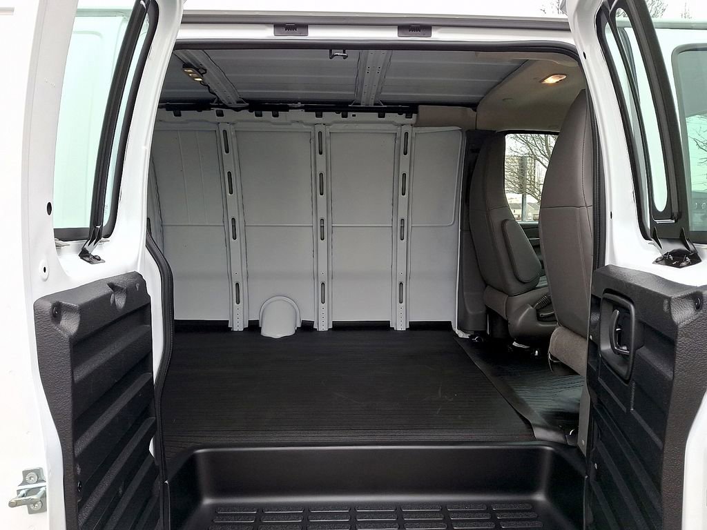 New 2025 Chevrolet Express 2500 Extended w/ Driver Convenience Package image 6