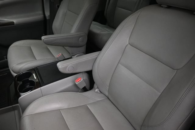 Used 2020 Toyota Sienna XLE FWD image 18