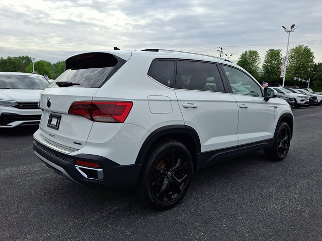 Certified 2023 Volkswagen Taos SE AWD/4WD image 8