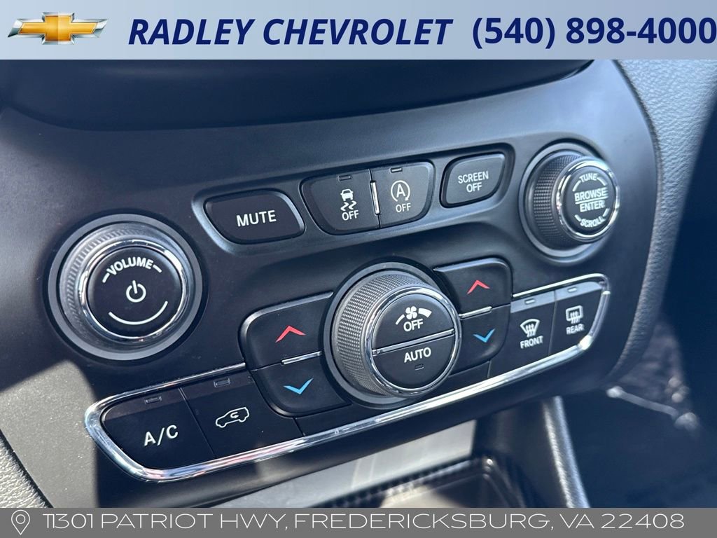 Used 2021 Jeep Cherokee Latitude Lux 80th Anniv w/ Quick Order Package 26U 80TH image 9