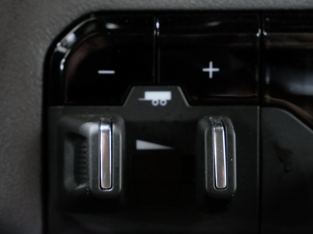 Used 2024 RAM 2500 Big Horn image 21