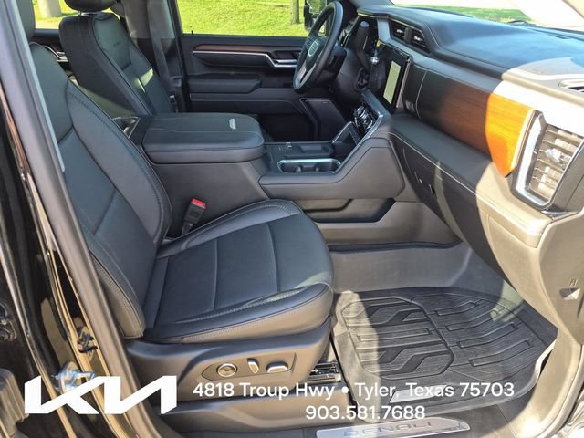 Used 2025 GMC Sierra 2500 Denali AWD/4WD image 11