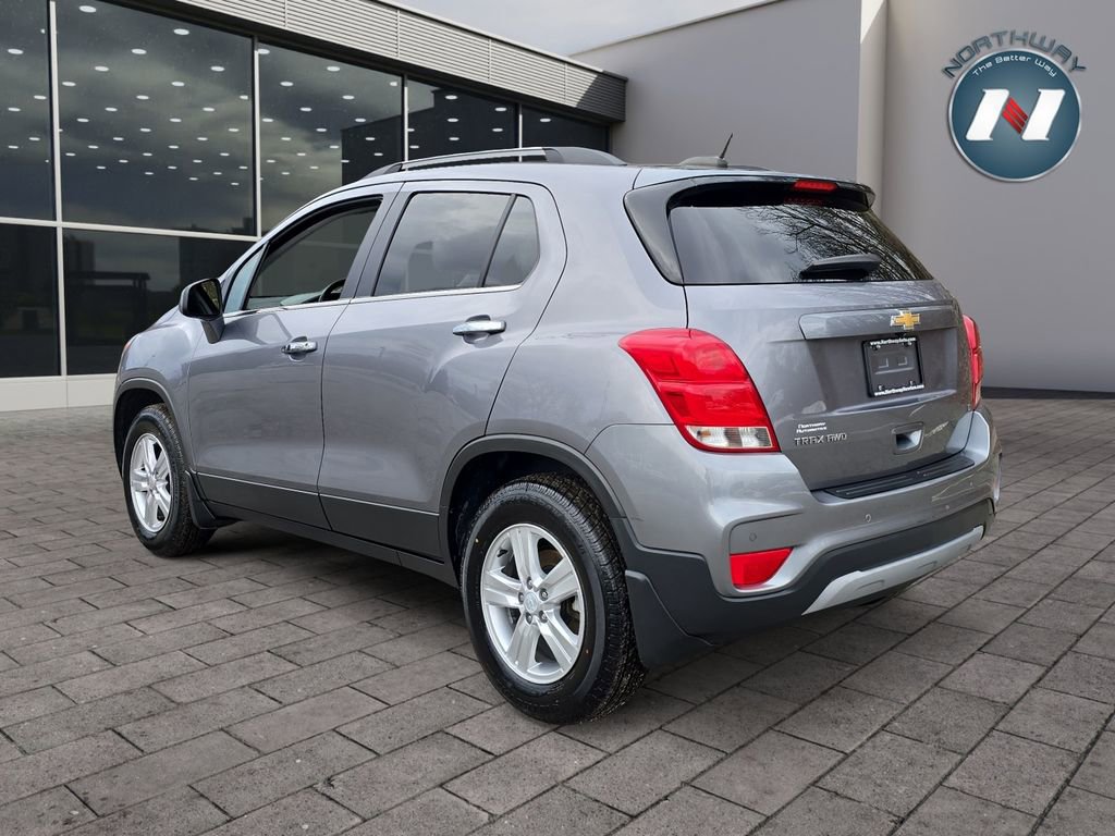 Used 2020 Chevrolet Trax LT w/ Driver Confidence Package image 3