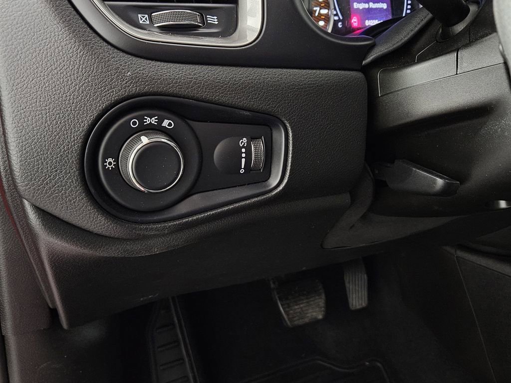 Used 2023 Jeep Renegade Latitude image 26