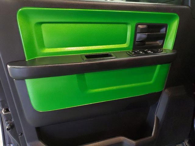 Used 2016 RAM 2500 Tradesman w/ Chrome Appearance Group image 11