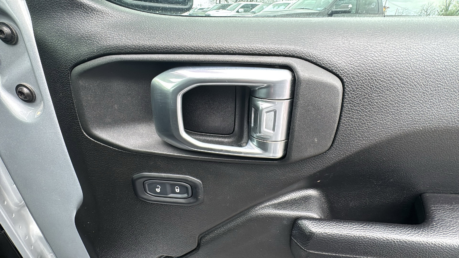 Used 2023 Jeep Gladiator Willys image 30