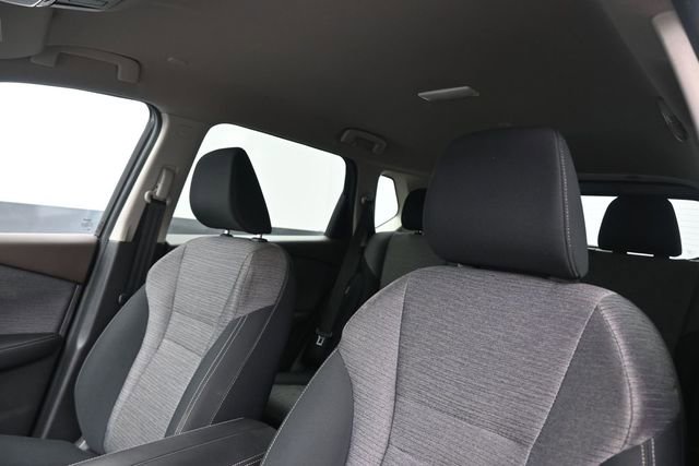 Used 2023 Nissan Rogue SV AWD/4WD image 2