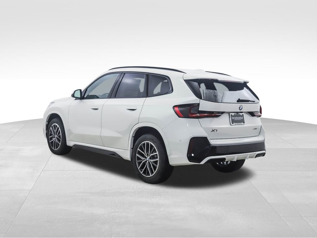 Used 2026 BMW X1 xDrive28i w/ M Sport Package image 4