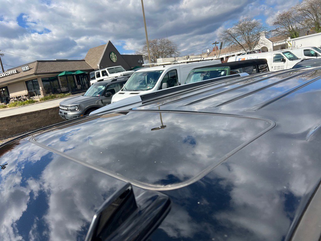 Used 2020 Cadillac Escalade Luxury image 9