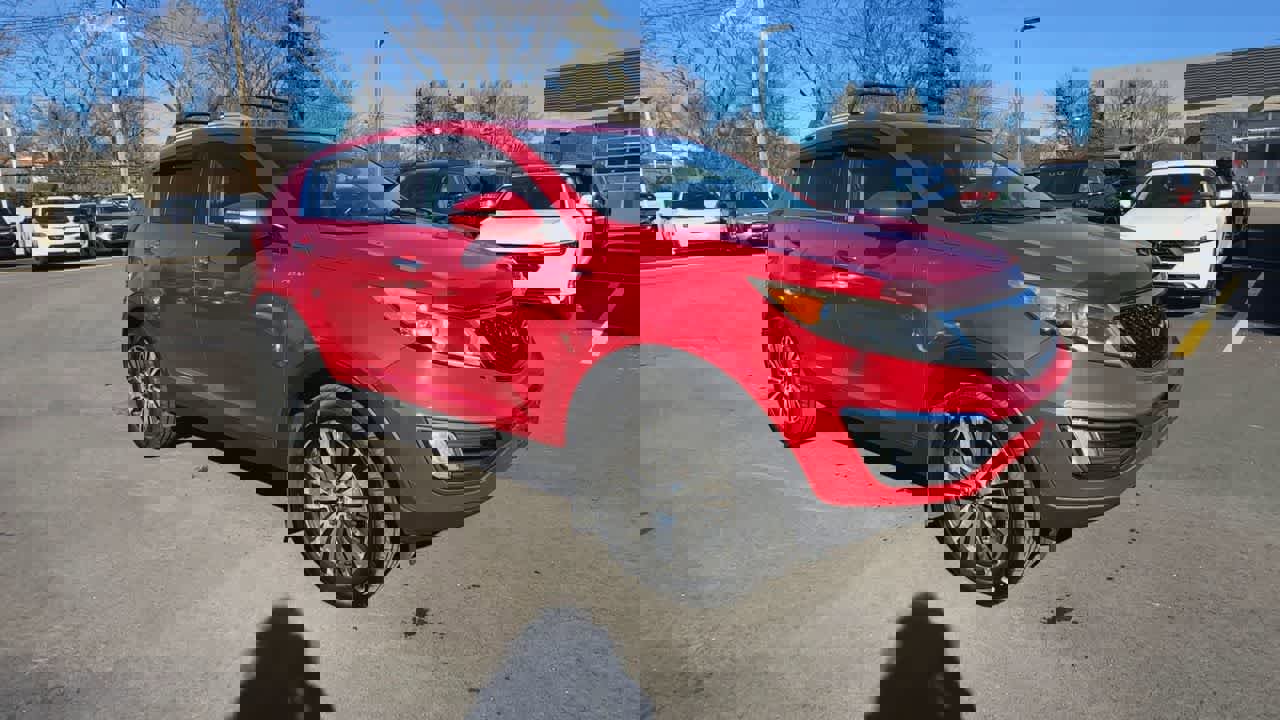 Used 2015 Kia Sportage EX image 2