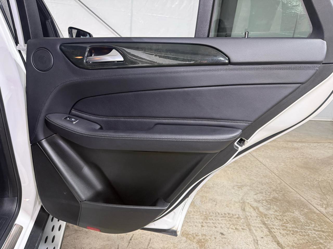 Used 2018 Mercedes-Benz GLE 43 AMG 4MATIC w/ Parking Assist Package image 29