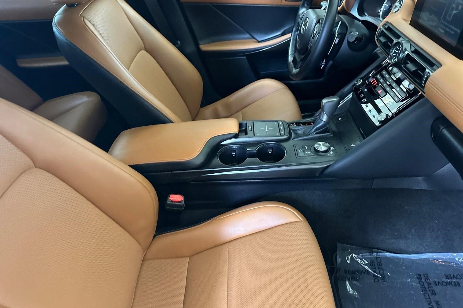 Certified 2024 Lexus IS 300 F Sport RWD image 30