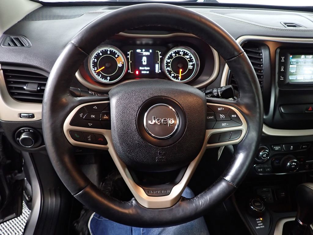 Used 2017 Jeep Cherokee Sport w/ Cold Weather Group image 29