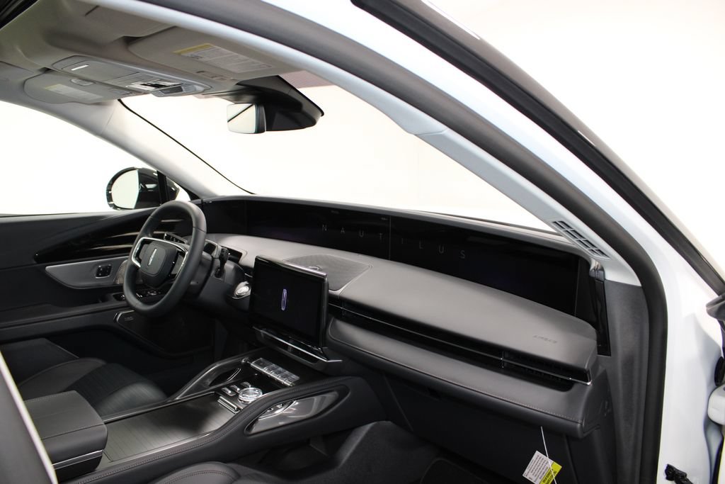 New 2026 Lincoln Nautilus Reserve AWD/4WD image 28