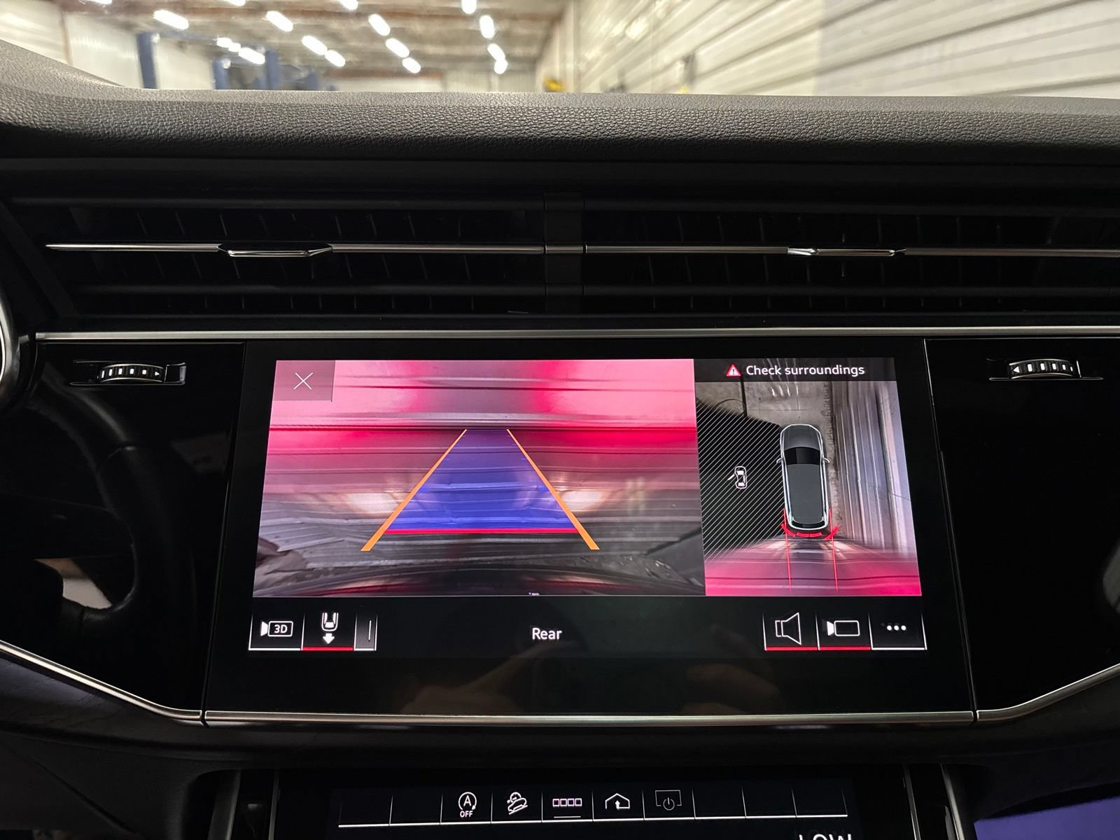 Used 2021 Audi Q7 3.0T Premium Plus w/ Premium Plus Package AWD/4WD image 19