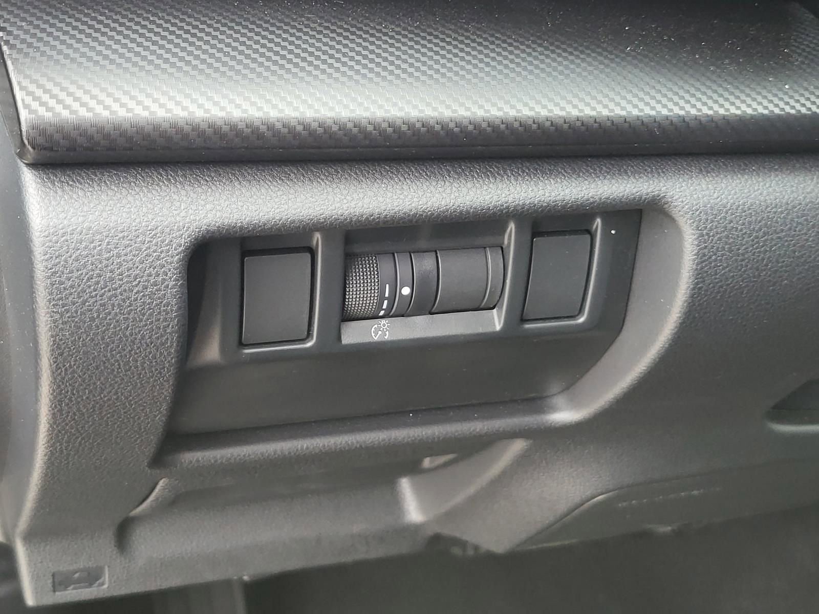 Certified 2025 Subaru Crosstrek 2.0i Premium image 20