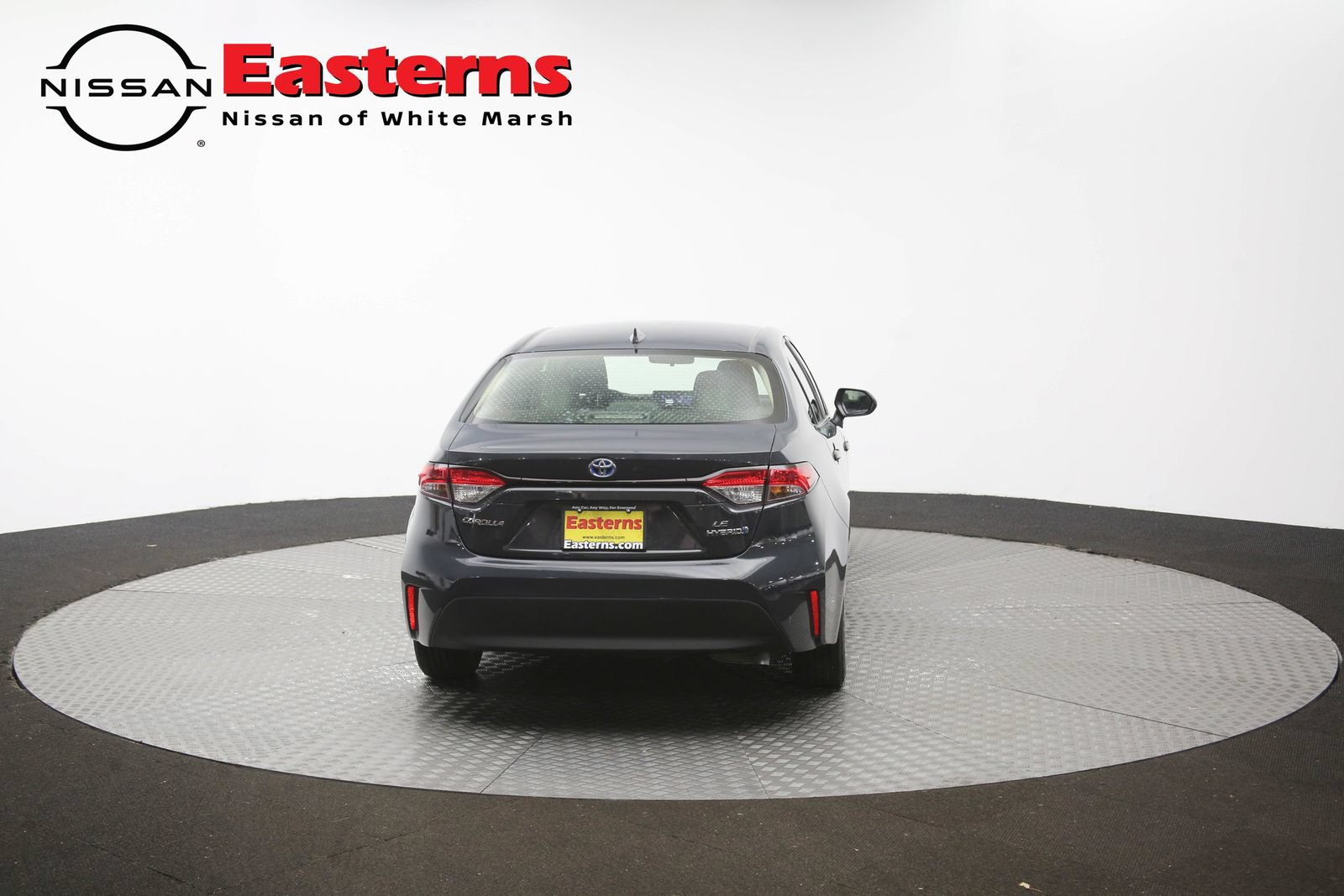 Used 2023 Toyota Corolla LE w/ Carpet Mat Package (TMS) FWD image 32