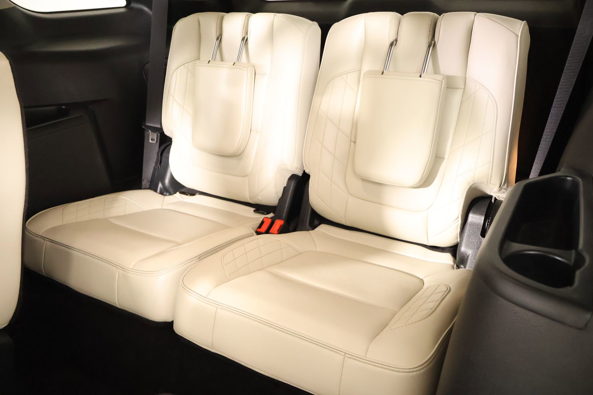 Used 2019 Ford Explorer Platinum AWD/4WD image 14
