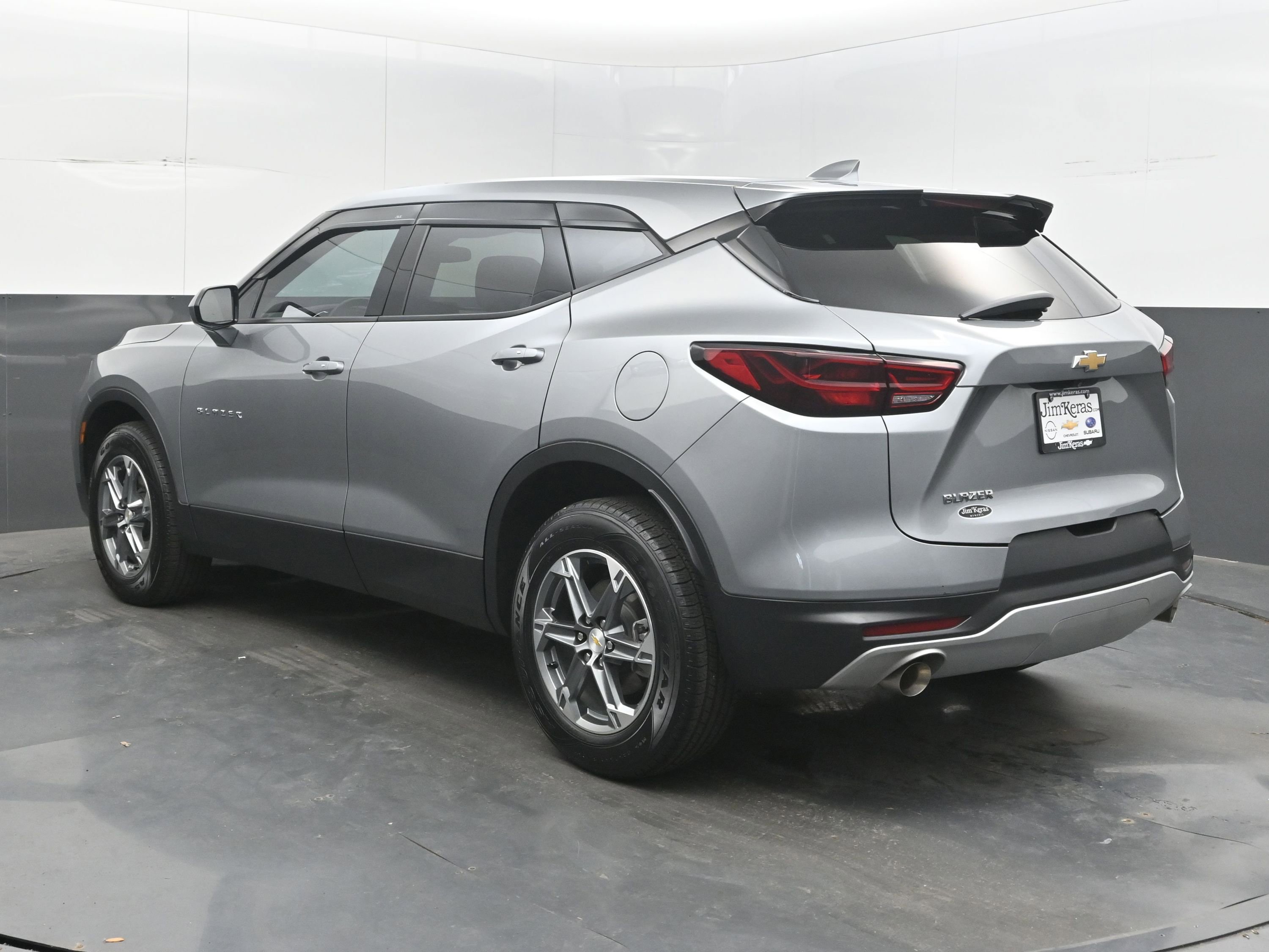 Used 2023 Chevrolet Blazer LT FWD image 8