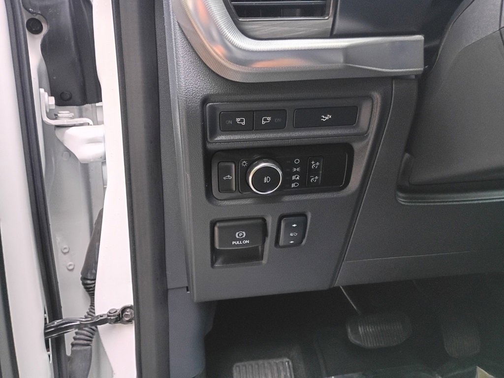 Used 2024 Ford F150 Lariat w/ Equipment Group 502A High image 27