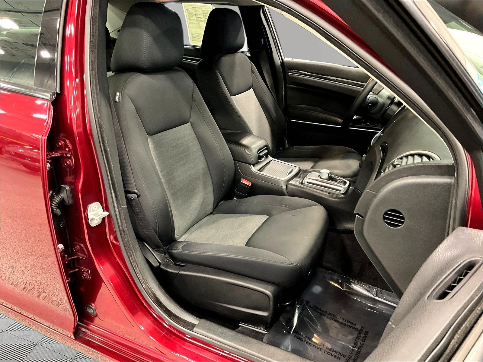 Used 2018 Chrysler 300 Touring w/ Sport Appearance Package RWD image 28