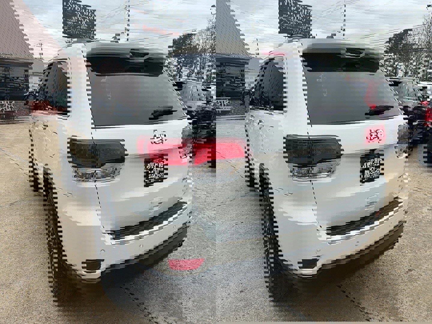 Used 2020 Jeep Grand Cherokee Limited w/ Luxury Group II image 7